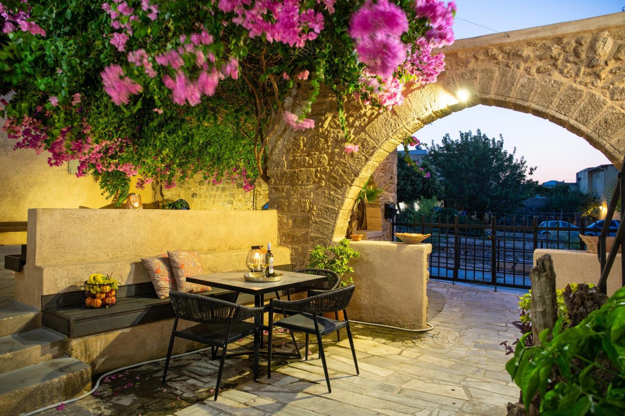 The Old Town House Lägenhet Rhodes City Exteriör bild